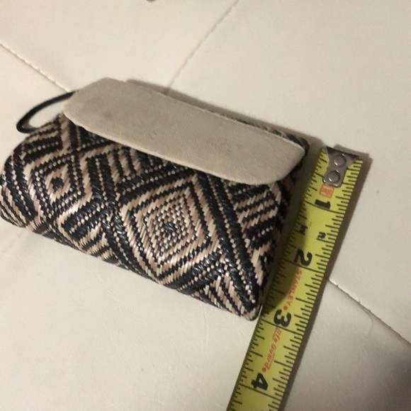 Mini Coin Purse-Woven Plastic & Cloth-Tan/Black-4x3-Snap Flap Closure-EUC - Picture 11 of 11
